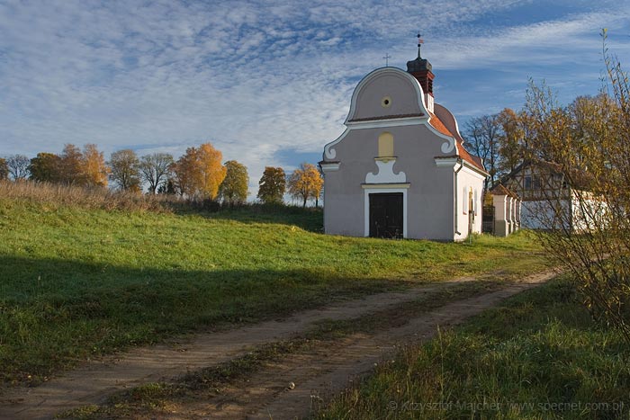 Kapliczka p.w. Św. Anny w Robawach