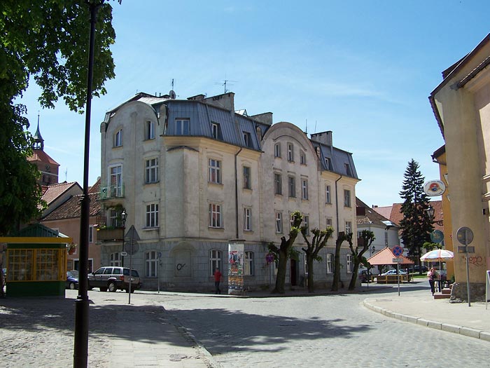 Kamienica mieszkalna - przed wojną hotel