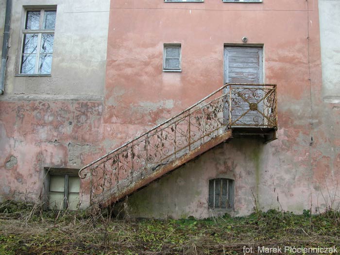 zabytkowe schody, budynek Zespołu Szkół przy ulicy Podzamcze, dawniej Kolegium Jezuickie