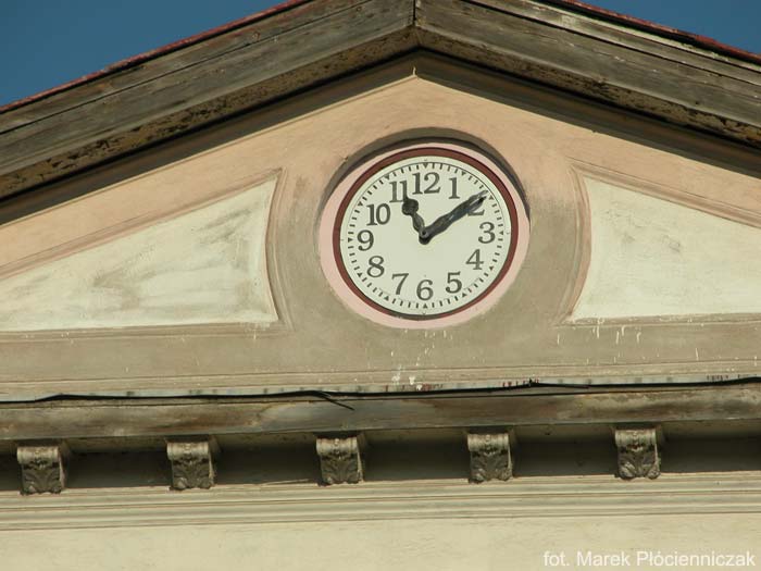 zegar na budynku dawnego Kollegium Jezuickiego
