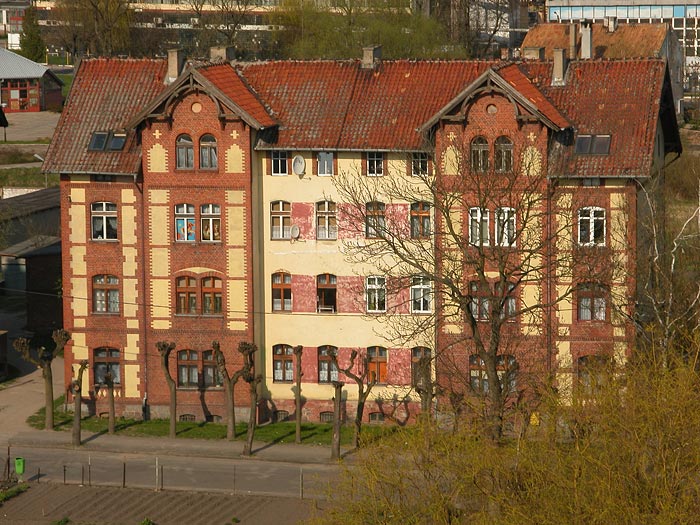 budynek przy ulicy Kolejowej - dawny internat ZSZ