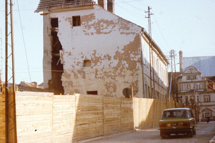 remont budynku ul.Świerczewskiego 1 (obecnie Rynek) -  rok 1984-85
