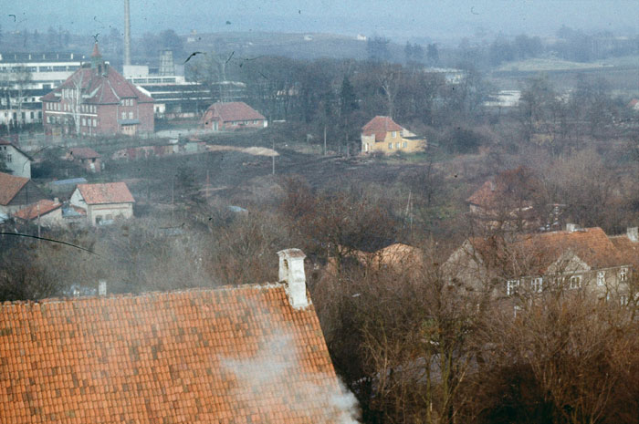 widok na Szkołę Podstawową Nr1 przy ul. Chrobrego - rok 1985
