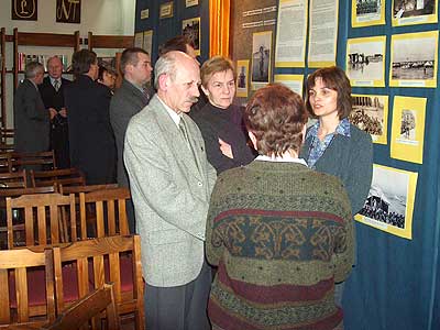 Wystawa w Miejskiej Bibliotece Publicznej. fot.Lucyna Macełko