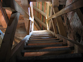 wejscie z poziomu tarcz zegara na poddasze wieży<br />An entrance to the tower garret seen from the level of the clock face  fot.Krzysztof Majcher