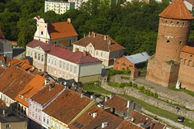 Budynki dawnego Kolegium nieopodal zamku fot.Krzysztof Majcher