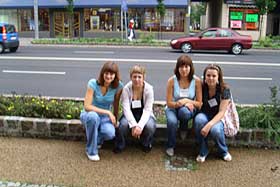 Małgorzata Rębowska, Magda Rejnat, Katarzyna Kowalska, Marta Pawelczyk podczas zwiedzania Szczecina
 fot.Bogna Węcławek
