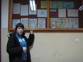Ekozespół wykonał gazetkę na temat wody w gablocie na szkolnym korytarzu fot.Koło Ekologiczne Ekozespoły