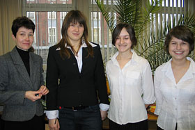  Realizatorzy projektu - uczestnicy konkursu z Gimnazjum nr 1 w Reszlu (od lewej: Elżbieta Majcher, Aleksandra Niemczak, Hanna Domaradzka, Jolanta Pieniak).
 fot.Elżbieta Majcher.