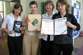 Gimnazjum Nr 1 w Reszlu otrzymało I nagrodę w tym konkursie (komputer). Koordynatorem działań podejmowanych przez uczniów była nauczycielka Gimnazjum, Elżbieta Majcher. fot.Krzysztof Majcher