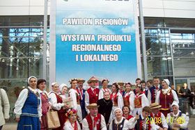 "Reszelanie" na "Farma - 2008" fot.Mirosław Bogdanowicz