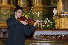 KONCERT MUZYKI I POEZJI w ramach XIV Spotkań Krajowego Funduszu na rzecz Dzieci na Kresach Rzeczypospolitej, Reszel 2008.
 fot.Krzysztof Majcher