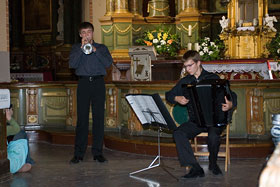 KONCERT MUZYKI I POEZJI w ramach XIV Spotkań Krajowego Funduszu na rzecz Dzieci na Kresach Rzeczypospolitej, Reszel 2008.
 fot.Krzysztof Majcher