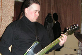 „Szatan” - Tomasz Mieszkowski – gitara elektryczna
 fot.Beata Kilanowska