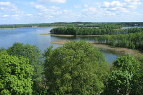 Widok z wieży zegarowej na Jezioro Wigry. fot.Elżbieta Majcher.