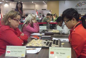 Martyna Siwek gra z Chinką Shi podczas olimpiady w pekinie. fot. Organizatorzy
