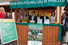 Bank Spłódzielczy - sponsor nagród za wieńce dożynkowe
 fot.Krzysztof Majcher