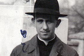 Ks. Dyzma Wyrostek 3 maja 1965 r.
 fot. archiwum prywatne