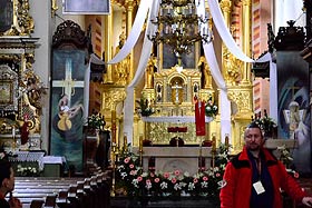 Ołtarz Bazyliki w. Trójcy w Strzelnie 
 fot.Agnieszka Żyła