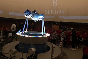Wycieczka_do_planetarium