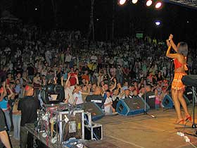 Dni Reszla 2005 - JUMBO AFRICA i publiczność