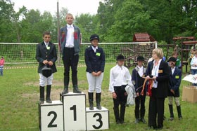 Krzysiu Zapolnik na I miejscu podium