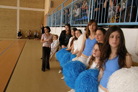 zespół cheerleaders z opiekunką panią A. Szewczyk