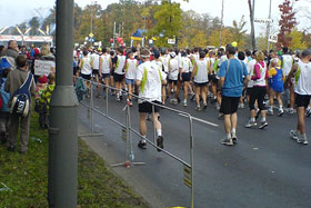 Leszek Gwardęcki na Maratonie w Poznaniu