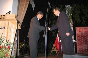 25 czerwca 2004 r.