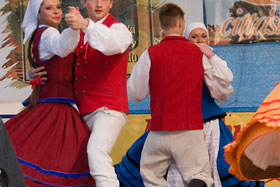 Zespół Tańca Ludowego z Lidzbarskiego Domu Kultury