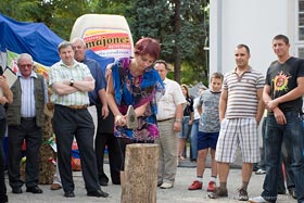 Wbijanie gwoździ