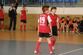 Półfinał Mistrzostw Województwa WMZ LZS w Halowej Piłce Nożnej Kobiet RESZEL – 19.04.2009 r.