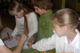 Natalia Kowalska, Igor Kuszczak, Małgorzata Pieniak uczniowie SP 3 w Reszlu, uczestnicy olimpiady powiatowej
