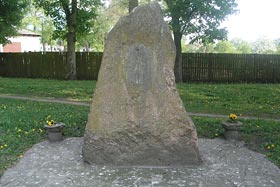 pomniknr2 WojskaPolskiego