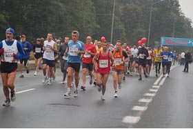 Grzesiek Rutkowski i Leszek Gwardęcki na 10 Poznań Maraton 2009