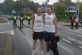 Grzesiek Rutkowski i Leszek Gwardęcki na 10 Poznań Maraton 2009