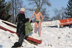 -12 oC